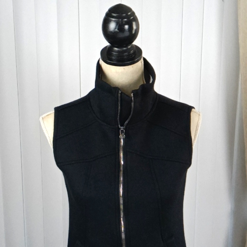 Betsy Johnson Performance Vest. - image 2